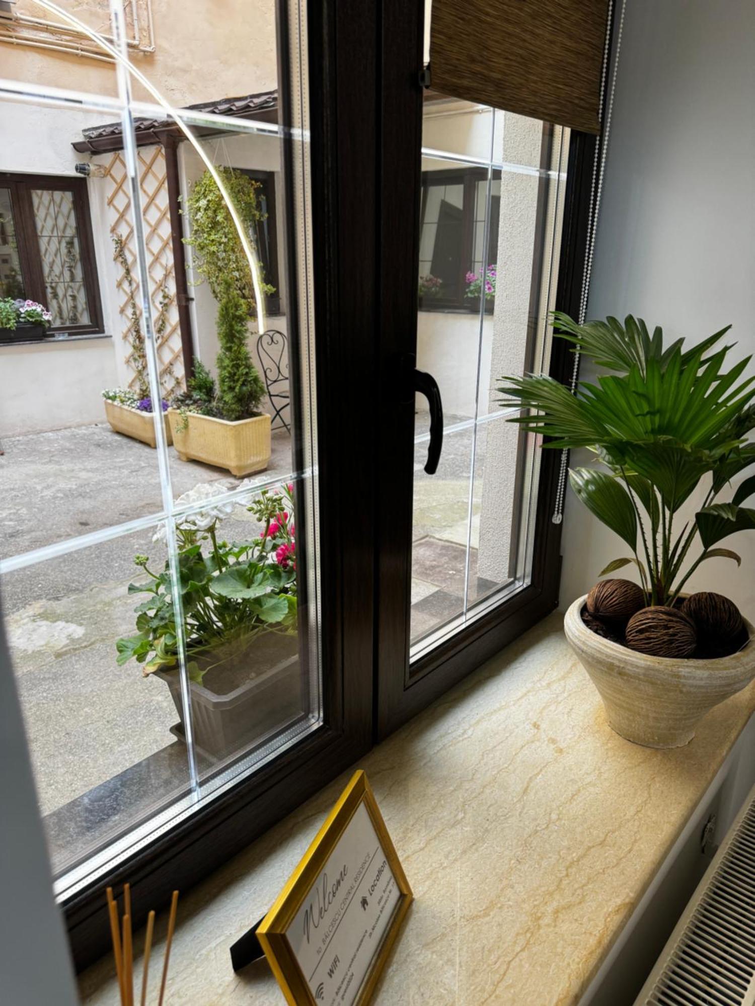 Balcescu Apartment *